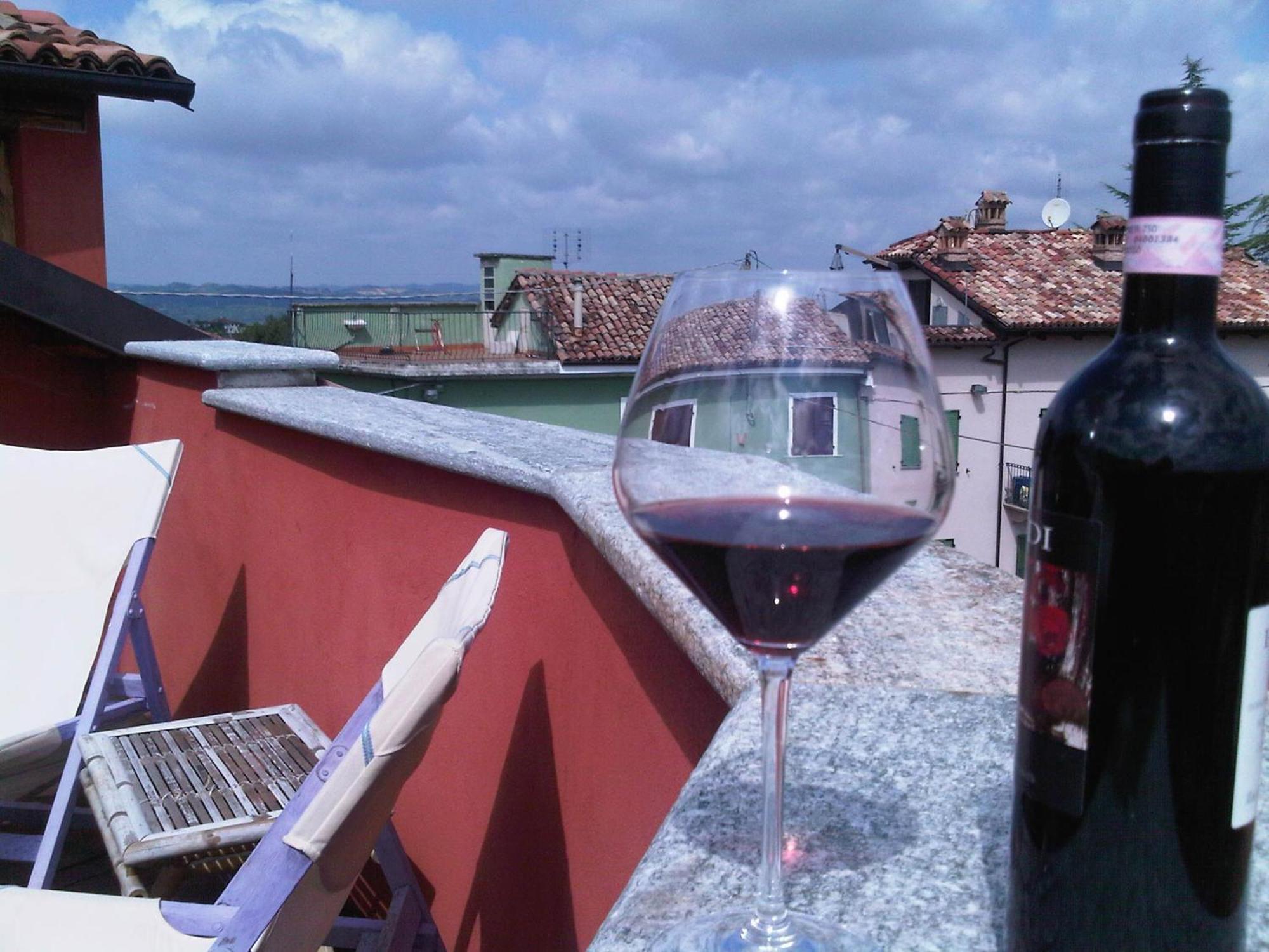 Dimora San Sebastiano Bed and Breakfast Neive Eksteriør billede