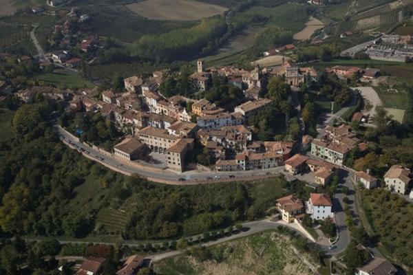 Dimora San Sebastiano Bed and Breakfast Neive Eksteriør billede